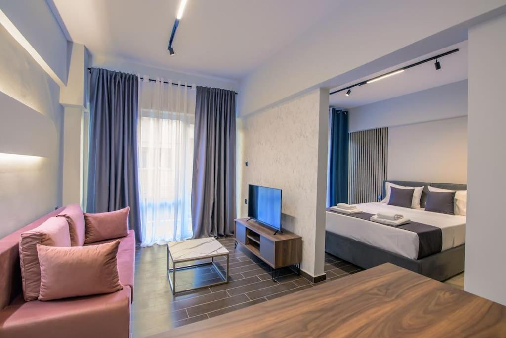 Luxury Central Apartment 4,1 Larissa Exteriör bild