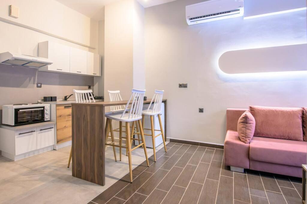 Luxury Central Apartment 4,1 Larissa Exteriör bild
