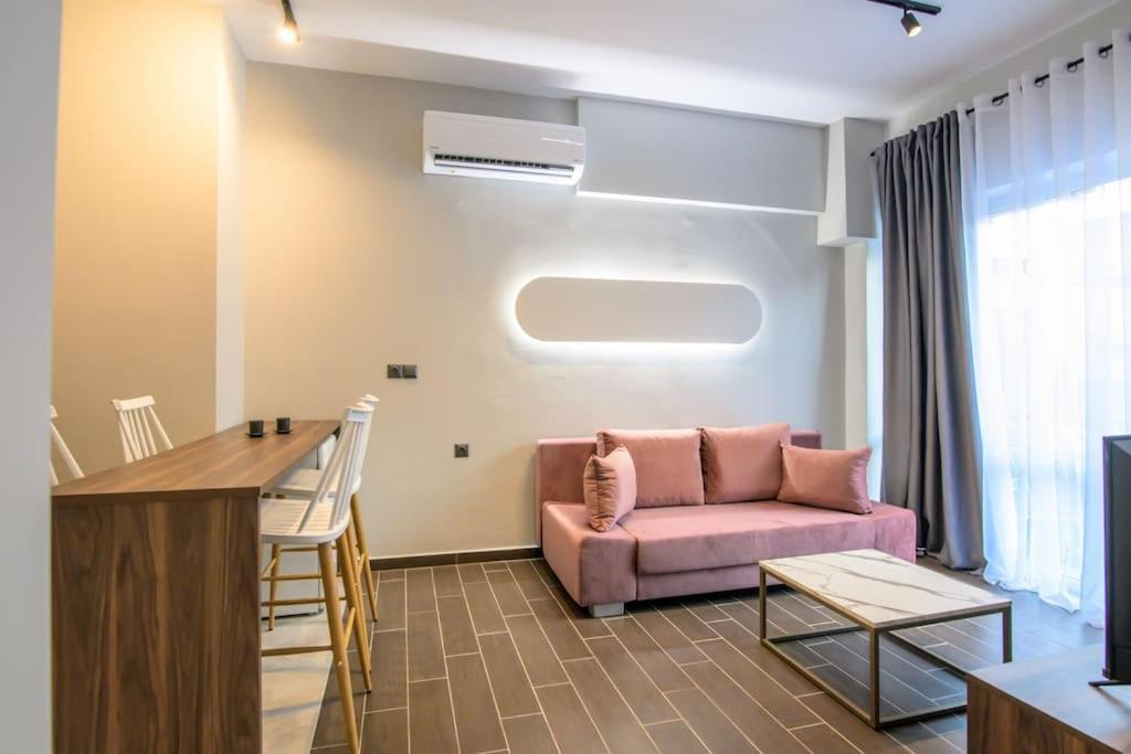Luxury Central Apartment 4,1 Larissa Exteriör bild