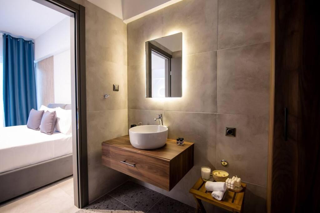 Luxury Central Apartment 4,1 Larissa Exteriör bild